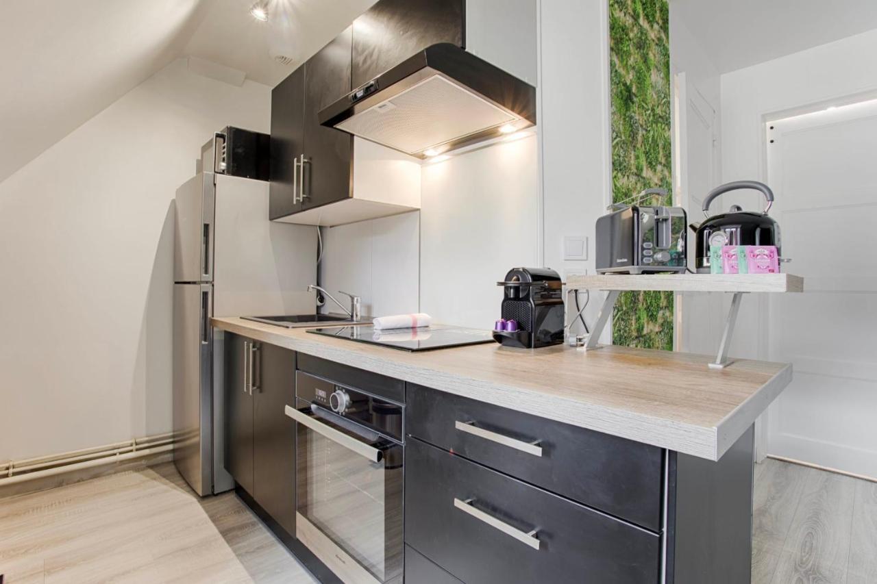 La Casa Centra Charm At Falaise'S Downtown Apartment Falaise  Exterior photo